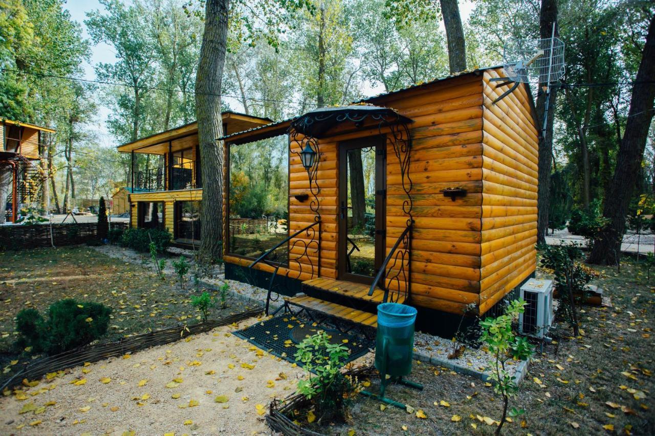 котеджне містечко «clover» Lodge
